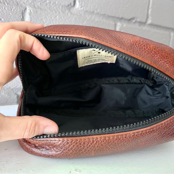 JACK + MULLIGAN Presley Leather Unisex Brown Zip Toiletry Dopp Kit Makeup Pouch - Picture 8 of 9